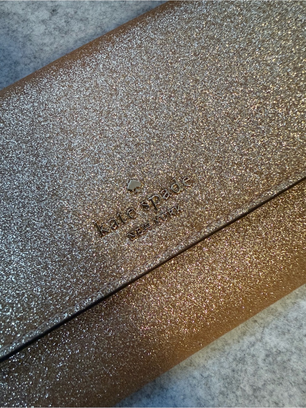 kate spade metallic gold glitter wristlet clutch - Picture 2 of 4